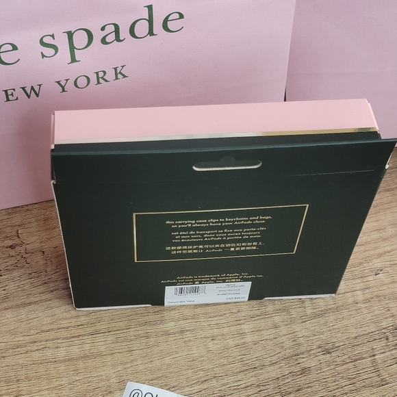 🥂Cyber Monday🥂Kate Spade Jeweled Pineapples Printed AirPods Case NIB - Picture 6 of 13